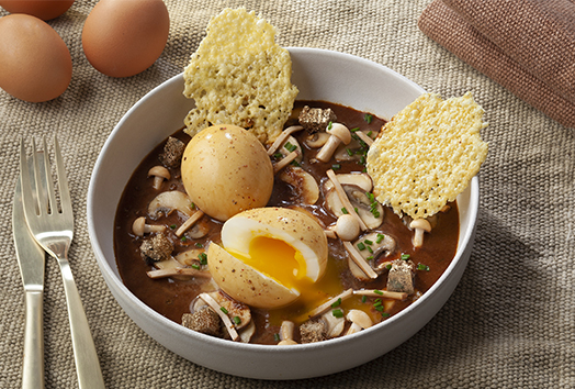 Vu dans Tous en Cuisine Menus de Fêtes : une recette gourmande et festive à prix malin, les œufs mollets aux légumes d’hiver !