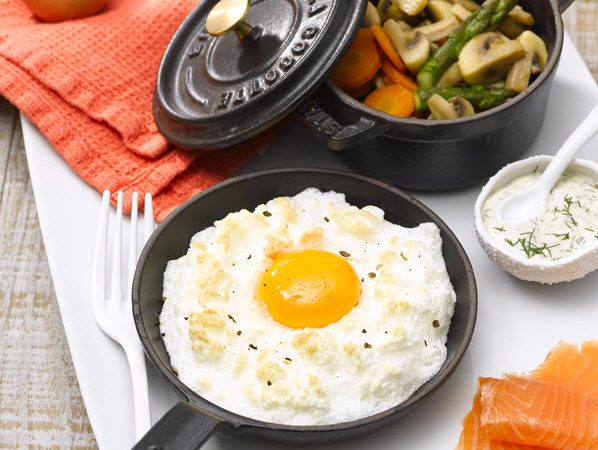 L’Œuf au Plat Soufflé et sa Cocotte de Légumes