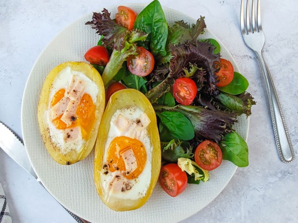 Pommes de terre farcies aux œufs