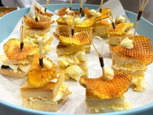 Mini sandwichs aux œufs durs, mayonnaise japonaise maison 