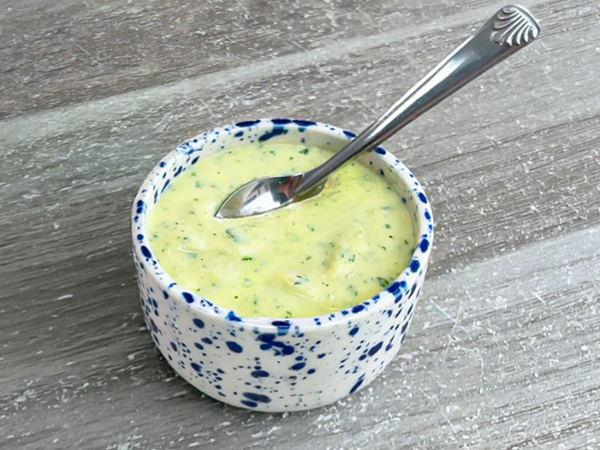 Sauce aux œufs, persil & ail