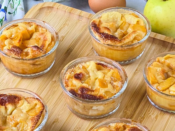 Clafoutis aux pommes caramélisées