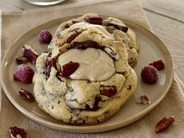 Gros cookies moelleux chocolat, noix de pécan & pâte à tartiner